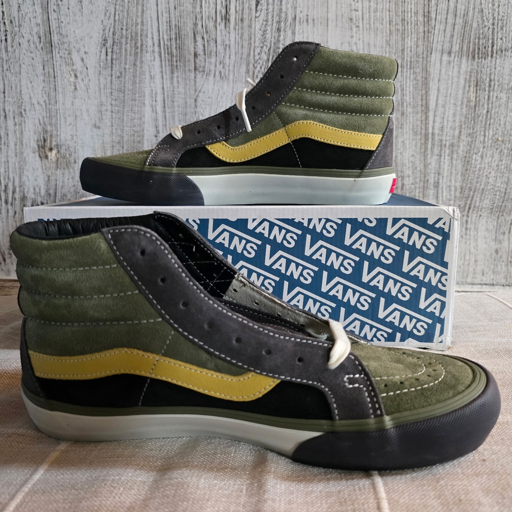 Vans High-Top Sneakers in Green and Yellow